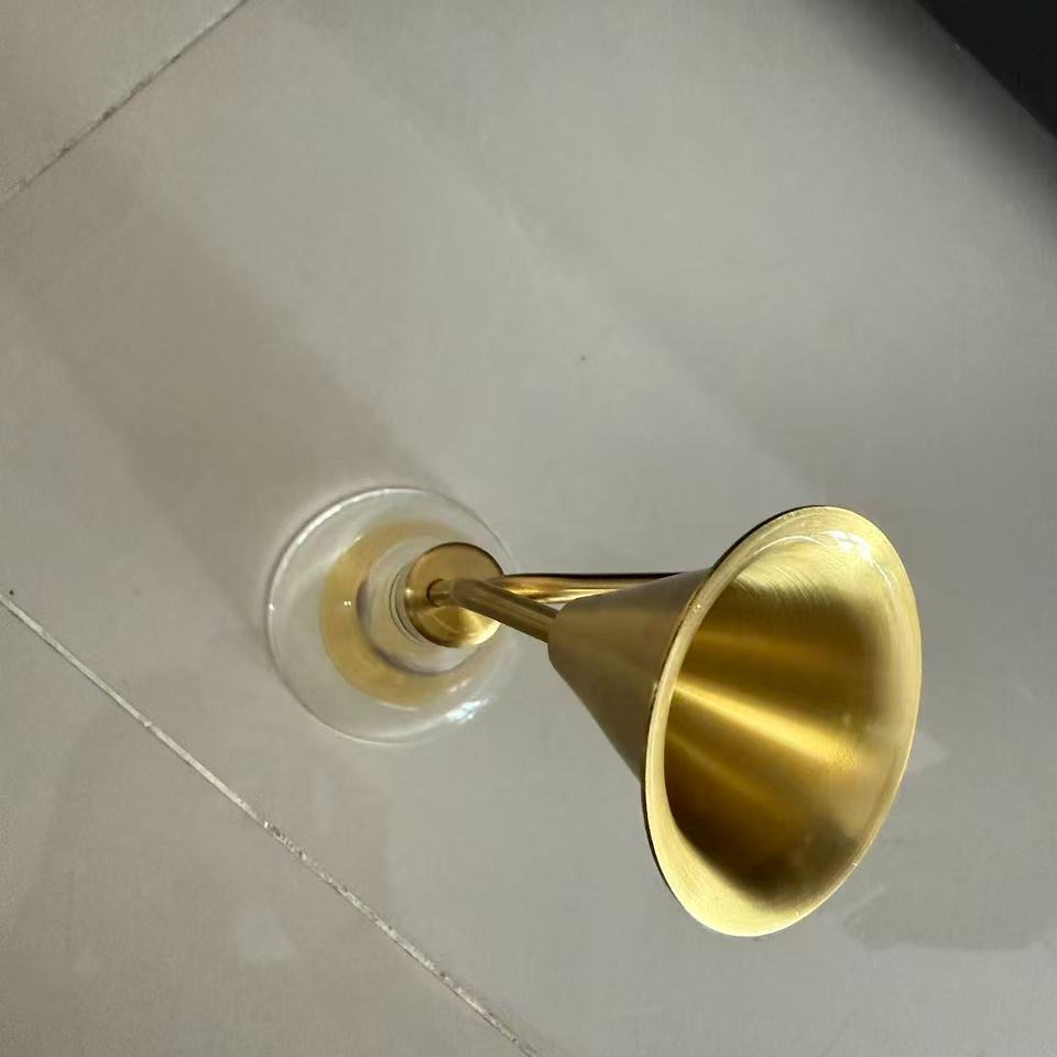 Perfume Fragrance Shop - 壁掛け式フレグランスサンプリングバイアル ガラス真鍮素材 80〜300ml コーヒーバー＆香水店のディスプレイ用