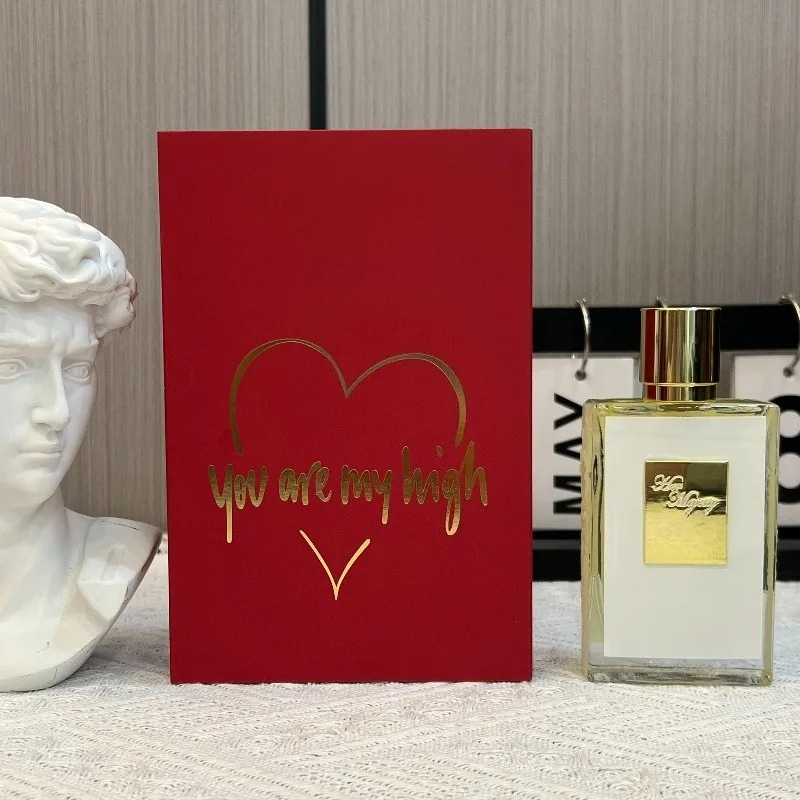 Perfume Fragrance Rose - 50ml 高級ユニセックス香水 フローラルシプレフレグランス ピーチラムローズ シダーパピラス 長持ちするエレガントで甘く温かい香り