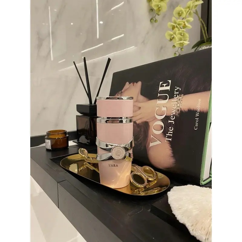 ヤラ・ヤラ香水は、柔らかく甘いオリエンタルな花と果実の香りの - Yara Perfume Fragrance のレビューと価格