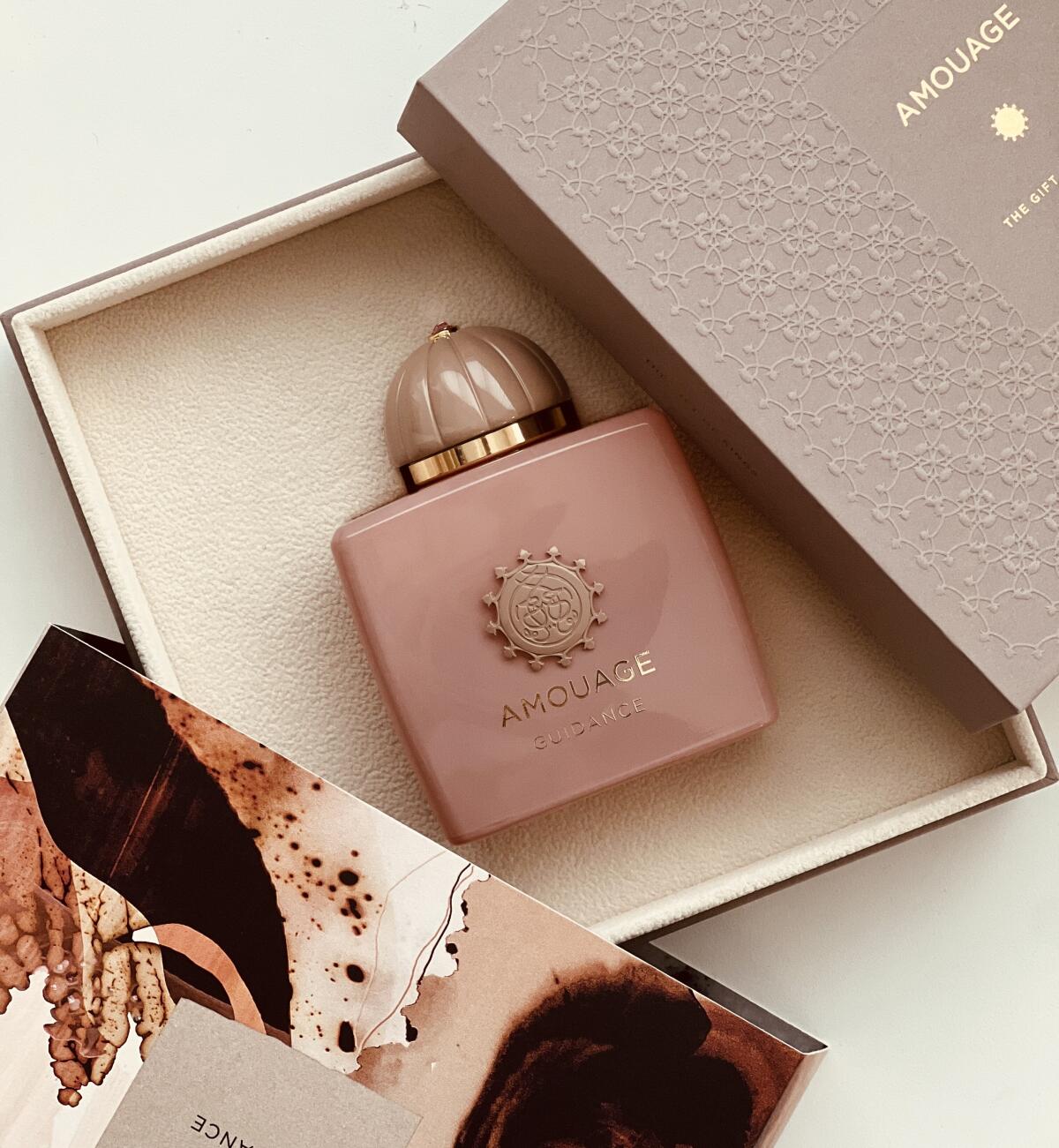 アムアージュ ガイダンス 46 リネージュ アウトランズ レ - Parfum Extrait Oil のレビューと価格