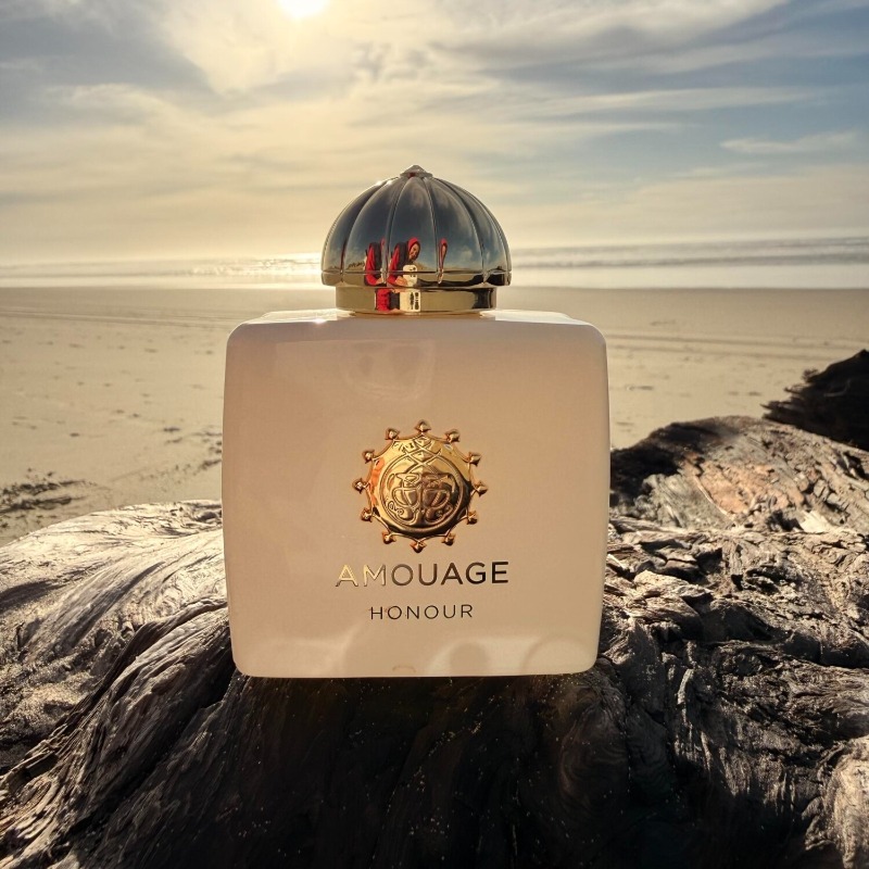 AMOUAGE 高級女性用香水 100ml フローラル オリ - The Collection Perfume Fragrance のレビューと価格