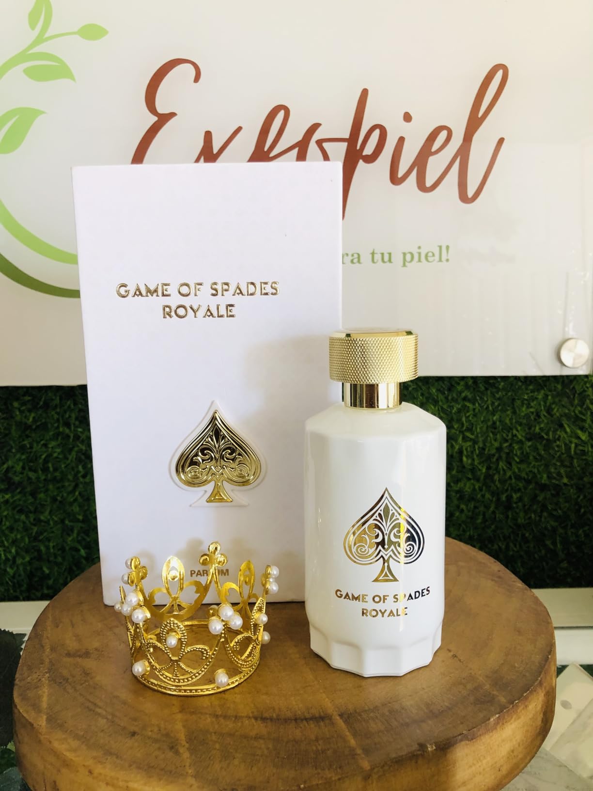 新入荷 ジョ・ミラノ ゲーム・オブ・スペード・ロイヤル パル - Perfume Fragrance Rose のレビューと価格