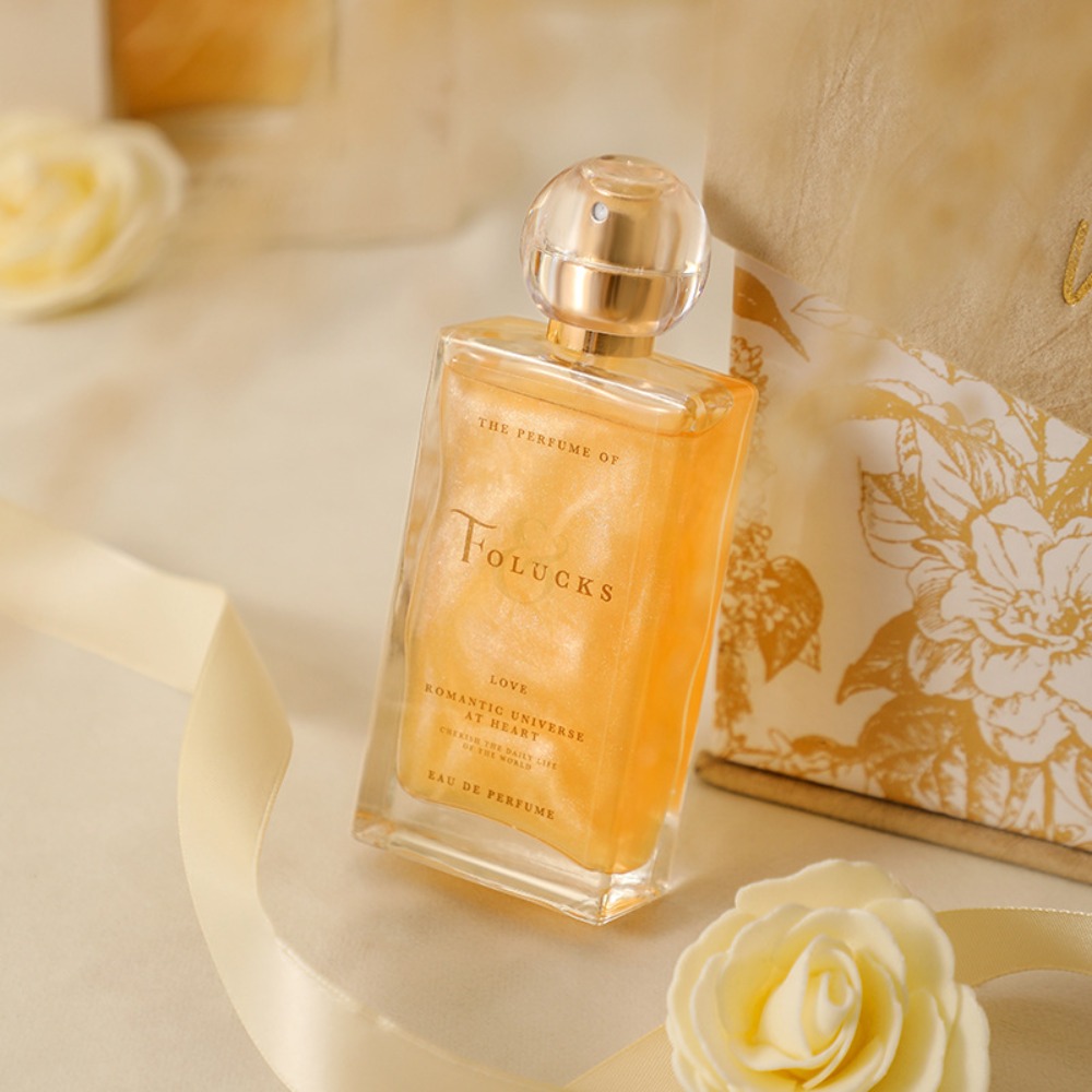 オートクチュールコレクションの新鮮で自然なフローラルフルーテ - The Collection Perfume Fragrance のレビューと価格